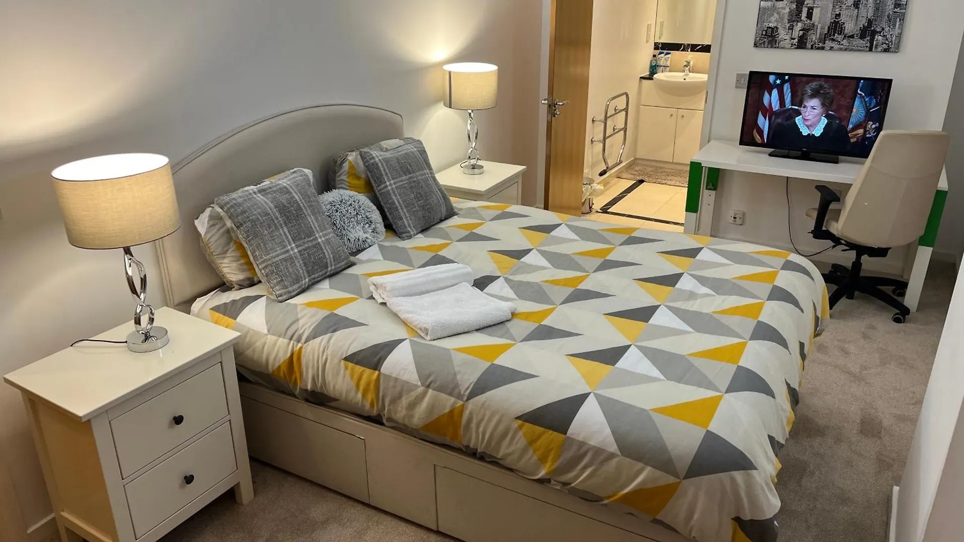 Hotel Your Holiday Home Royal Victoria Excel O2 Arena London